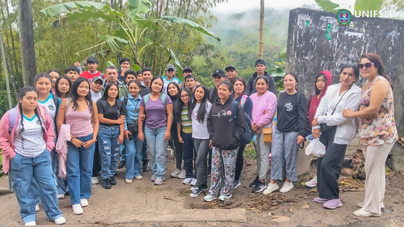 Estudiantes de Enfermería fortalecen su formación intercultural en comunidad nativa de Tsuntsunsa