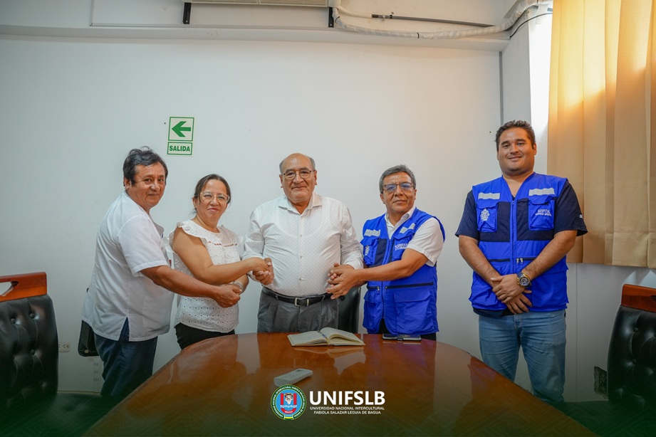 UNIFSLB impulsa reunión de cooperación interinstitucional con la RIS-Utcubamba y el Hospital Santiago Apóstol